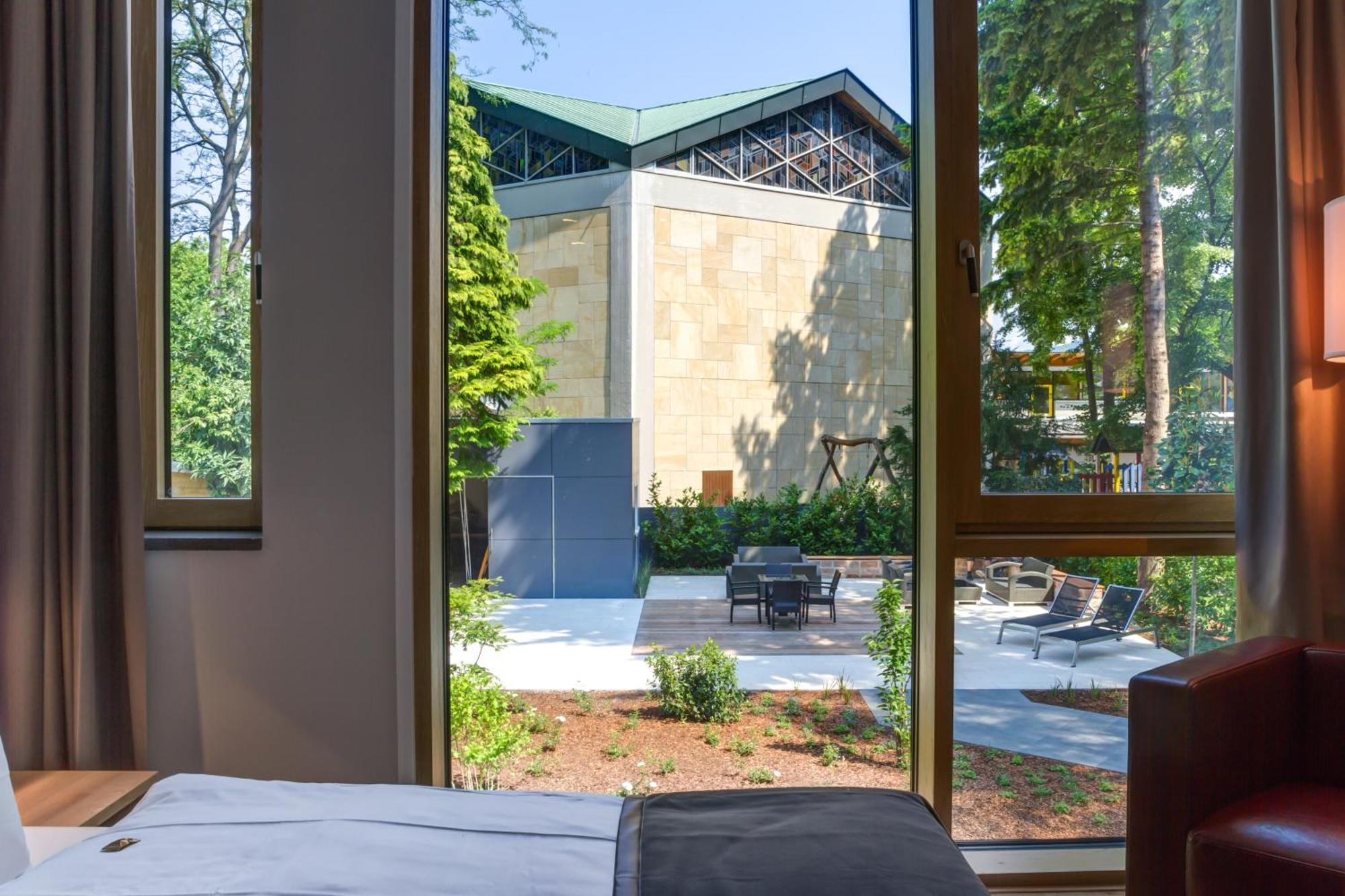 Qube Hotel Bergheim Heidelberg Ruang foto