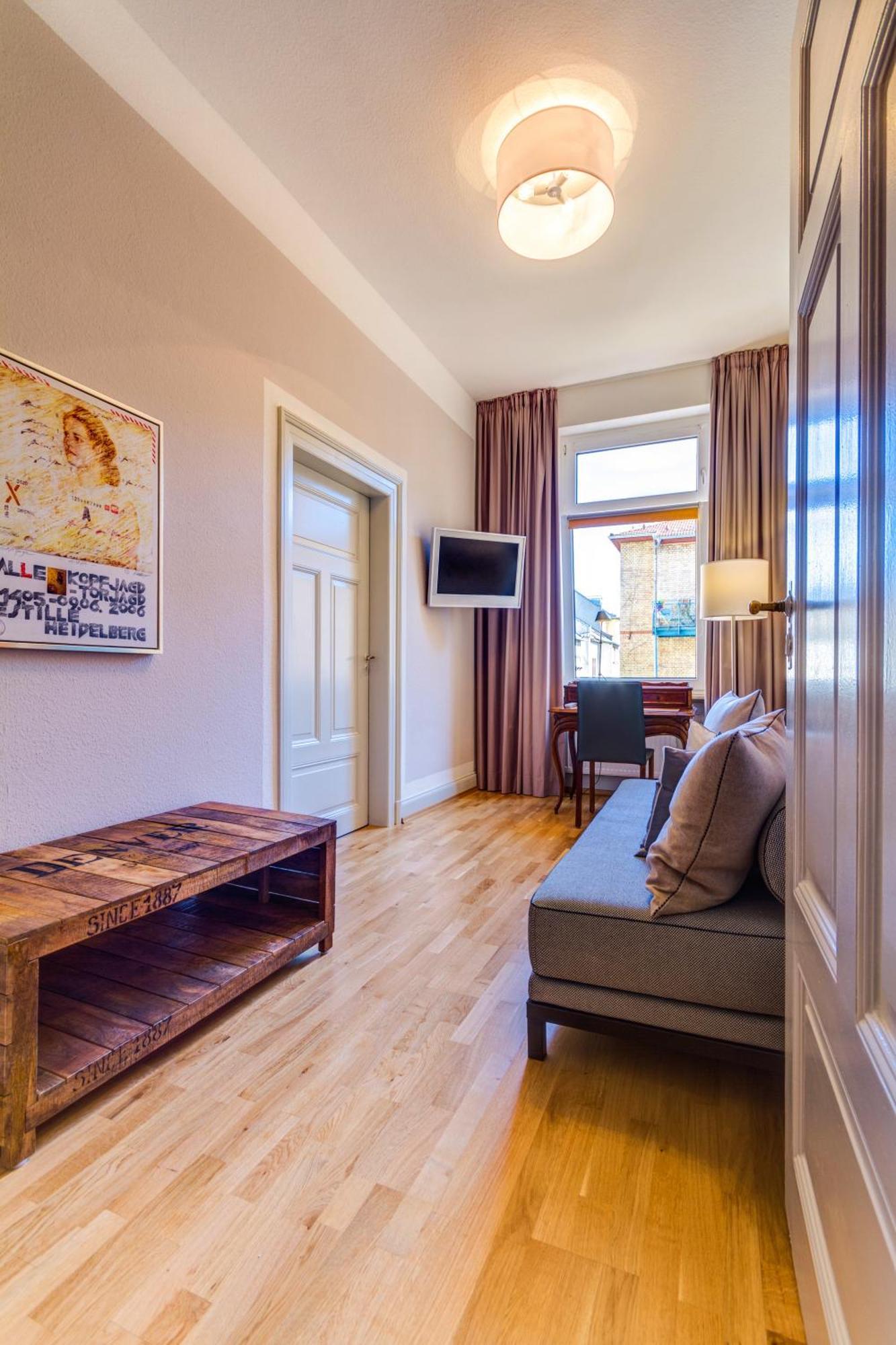 Qube Hotel Bergheim Heidelberg Bagian luar foto