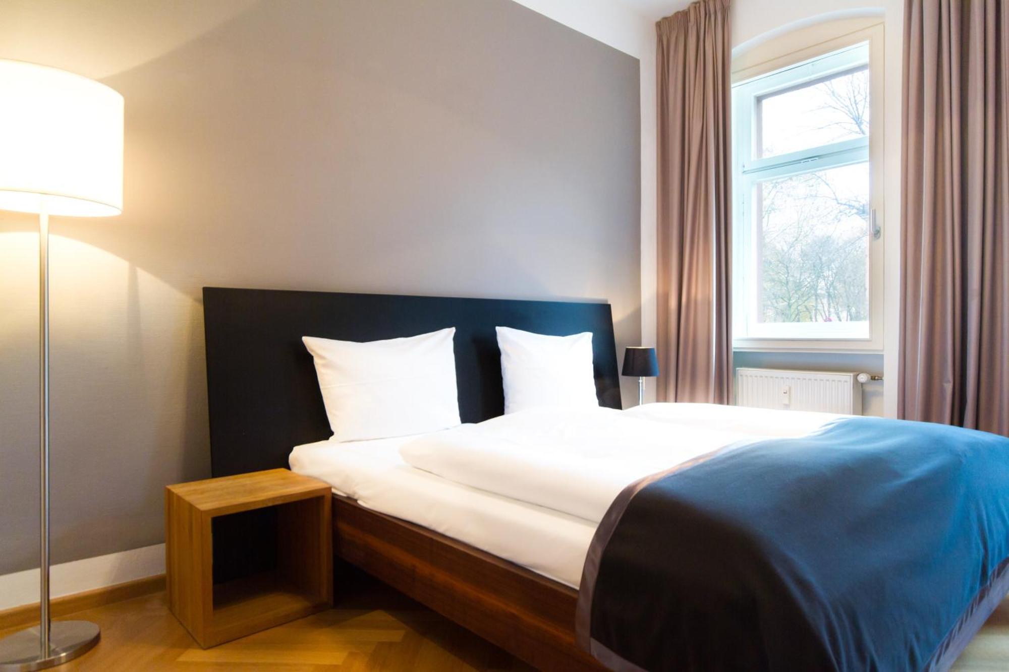 Qube Hotel Bergheim Heidelberg Bagian luar foto