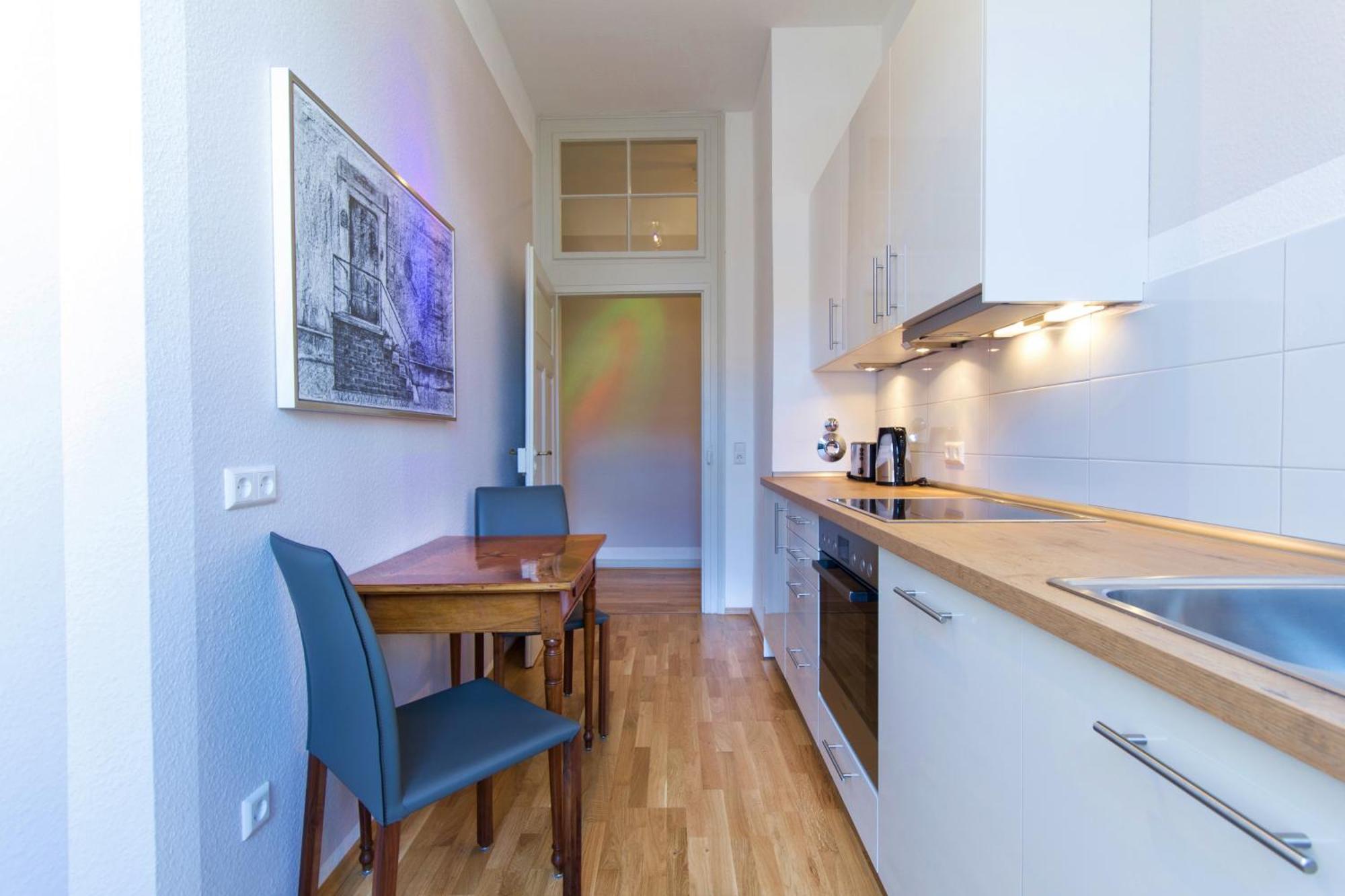 Qube Hotel Bergheim Heidelberg Bagian luar foto