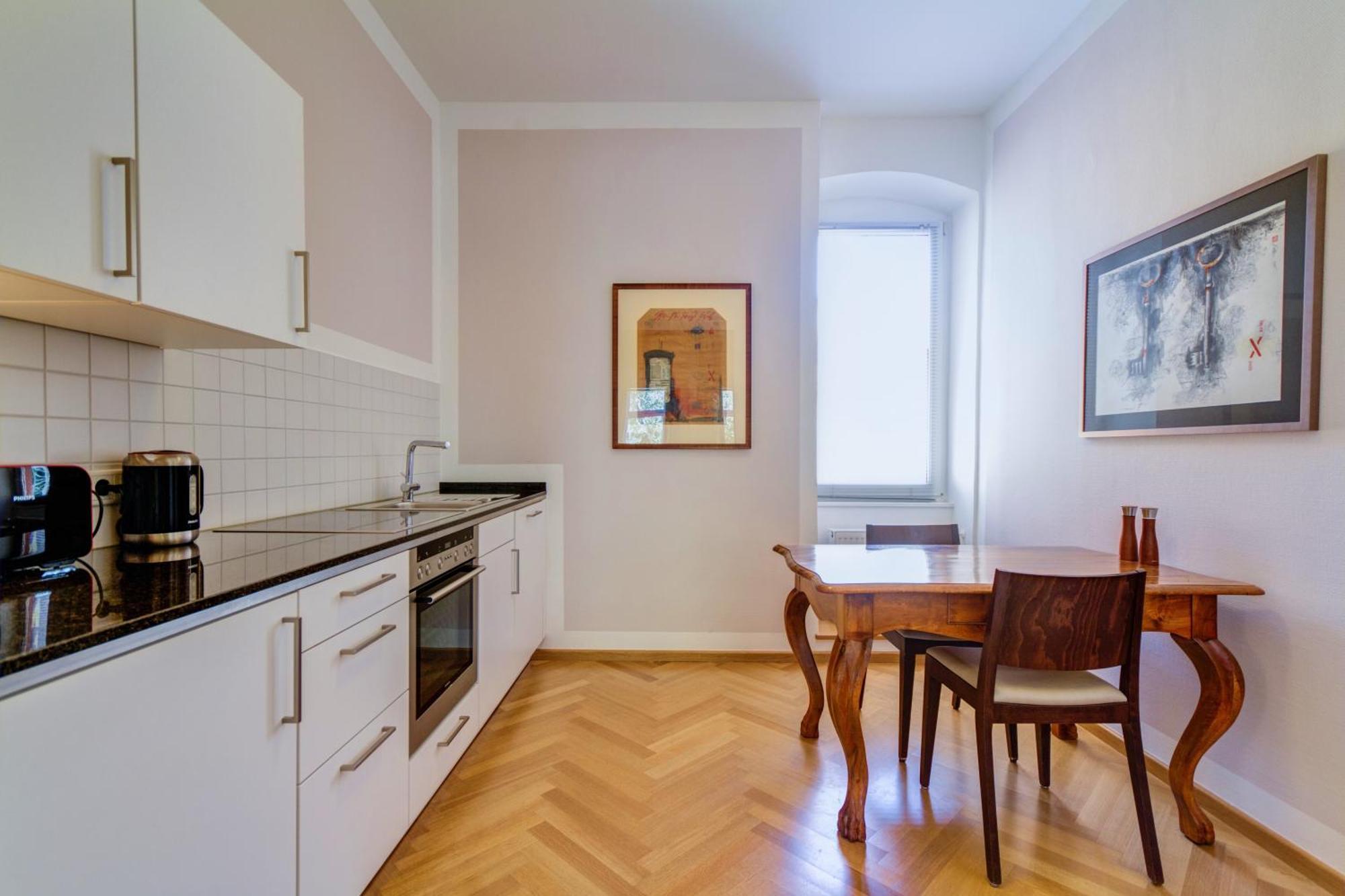Qube Hotel Bergheim Heidelberg Bagian luar foto
